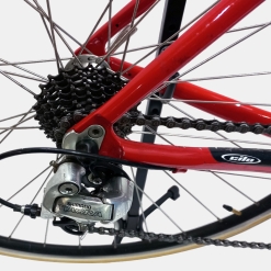 Vélo de course Cilo mirage aluminium rouge d'occasion (3x9v), marché des étalagistes de la Riponne à 1005 Lausanne Vaud
