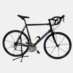 Vélo de course Canyon aluminium noir d'occasion (3x7v), marché des étalagistes de la Riponne à 1005 Lausanne Vaud Romandie