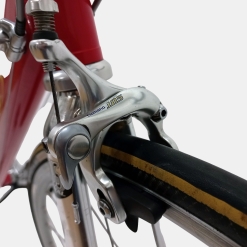 Vélo de course Cilo comp aluminium rouge d'occasion (3x8v), marché des étalagistes de la Riponne à 1005 Lausanne Vaud
