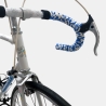 Vélo de course Peugeot acier bleu et blanc d'occasion (2x6v), marché des étalagistes de la Riponne à 1005 Lausanne Vaud