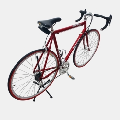 Vélo de course Scott afd aluminium bordeaux d'occasion (3x8v), marché des étalagistes de la Riponne à 1005 Lausanne Vaud